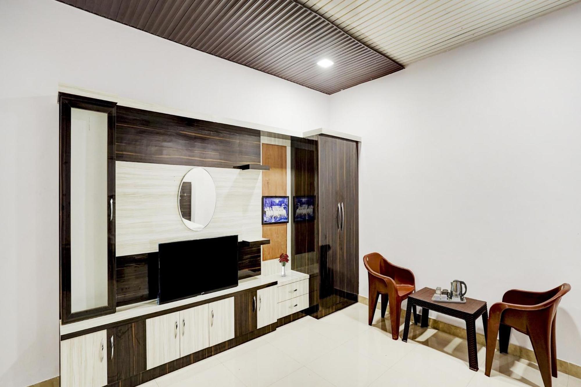 Collection O Love Garden Otel Ghaziabad Dış mekan fotoğraf
